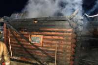 На выходных в Хакасии горели бани, сено и автомобиль