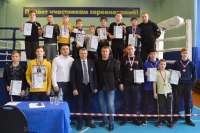Минусинские кикбоксеры завоевали около 30 медалей на соревнованиях в Хакасии