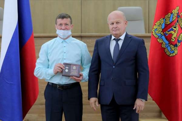 Учитель сельской школы Минусинского района удостоен почётного звания