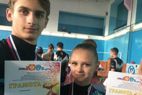 Минусинские акробаты выиграли всероссийский турнир