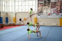 Минусинские спортивные акробаты готовятся к краевому первенству