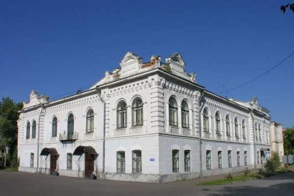 Минусинский драматический стал одним из лучших театров Сибири, пройдя через огонь, воду и медные трубы
