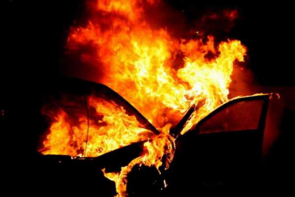 В Каратузском сгорел автомобиль