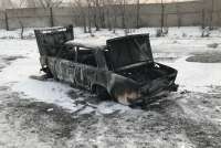 Двое жителей Хакасии добрались до дома на угнанном авто и сожгли его