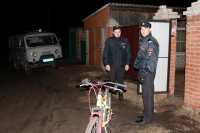 В с.Краснотуранск  сын с топором напал на мать и полицейских