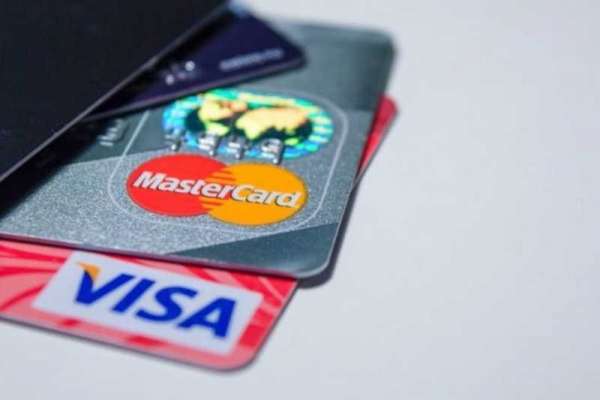 В Минусинске могут возникнуть проблемы у держателей карт Visa и MasterCard