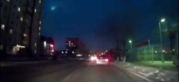 Как падающий метеорит озарил небо над Минусинском