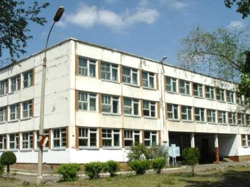 Школа номер 12 телефон. Школа 9 Минусинск. Минусинск девятая школа. Школа 1 Минусинск. Город Минусинск 16 школа.